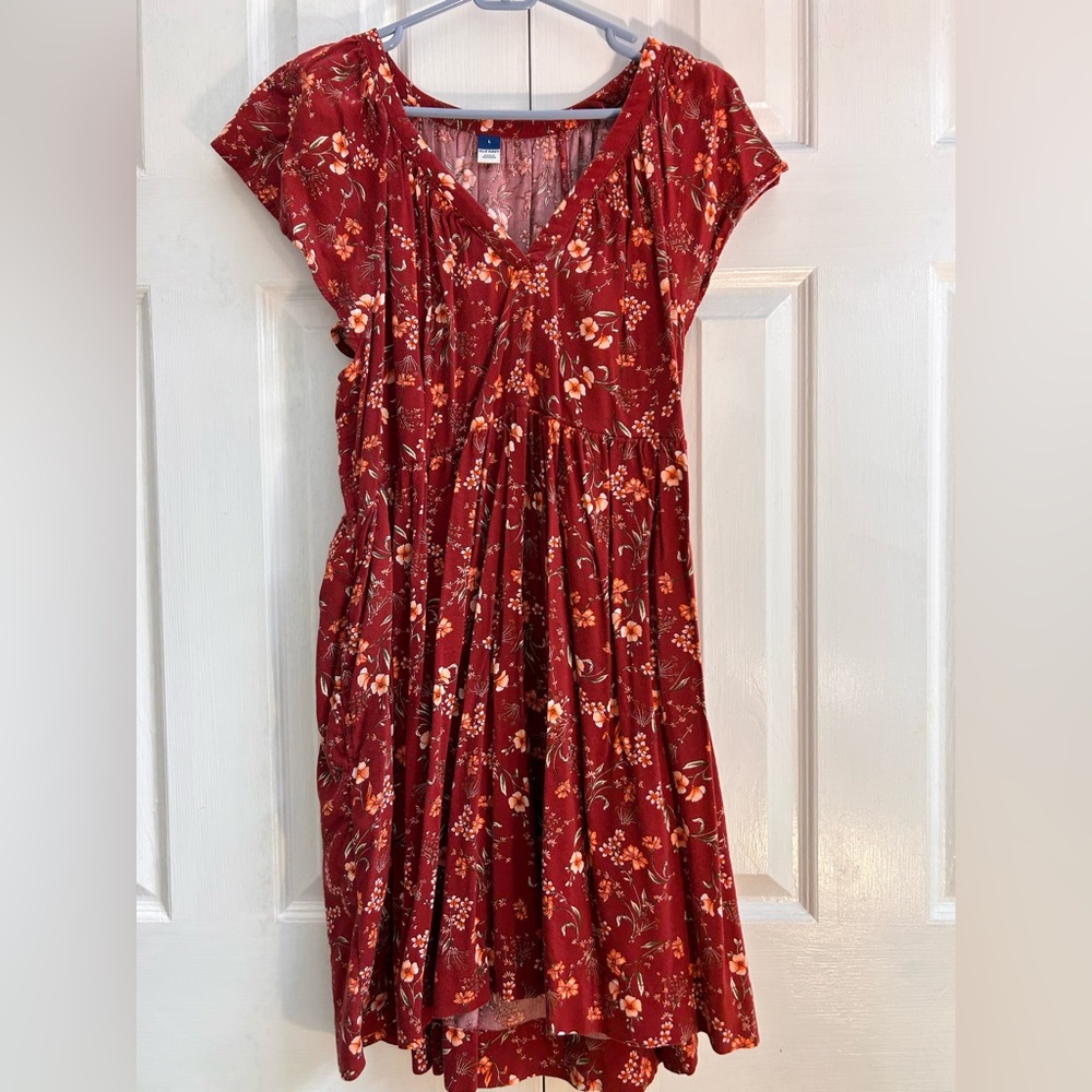 Old navy floral dress with pockets